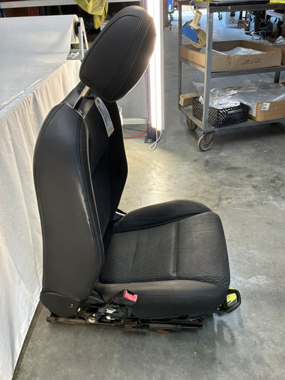 Lh front seat - Day's Parts Yard