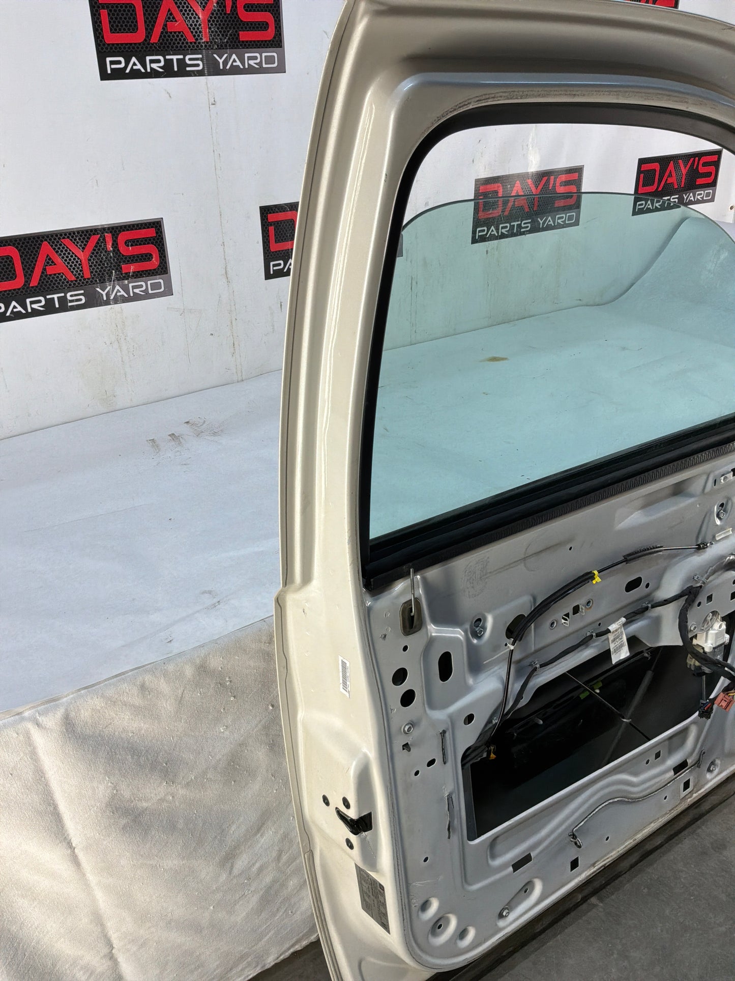 2012 Chevy Avalanche LH Driver Front Exterior Door White Assembly OEM
