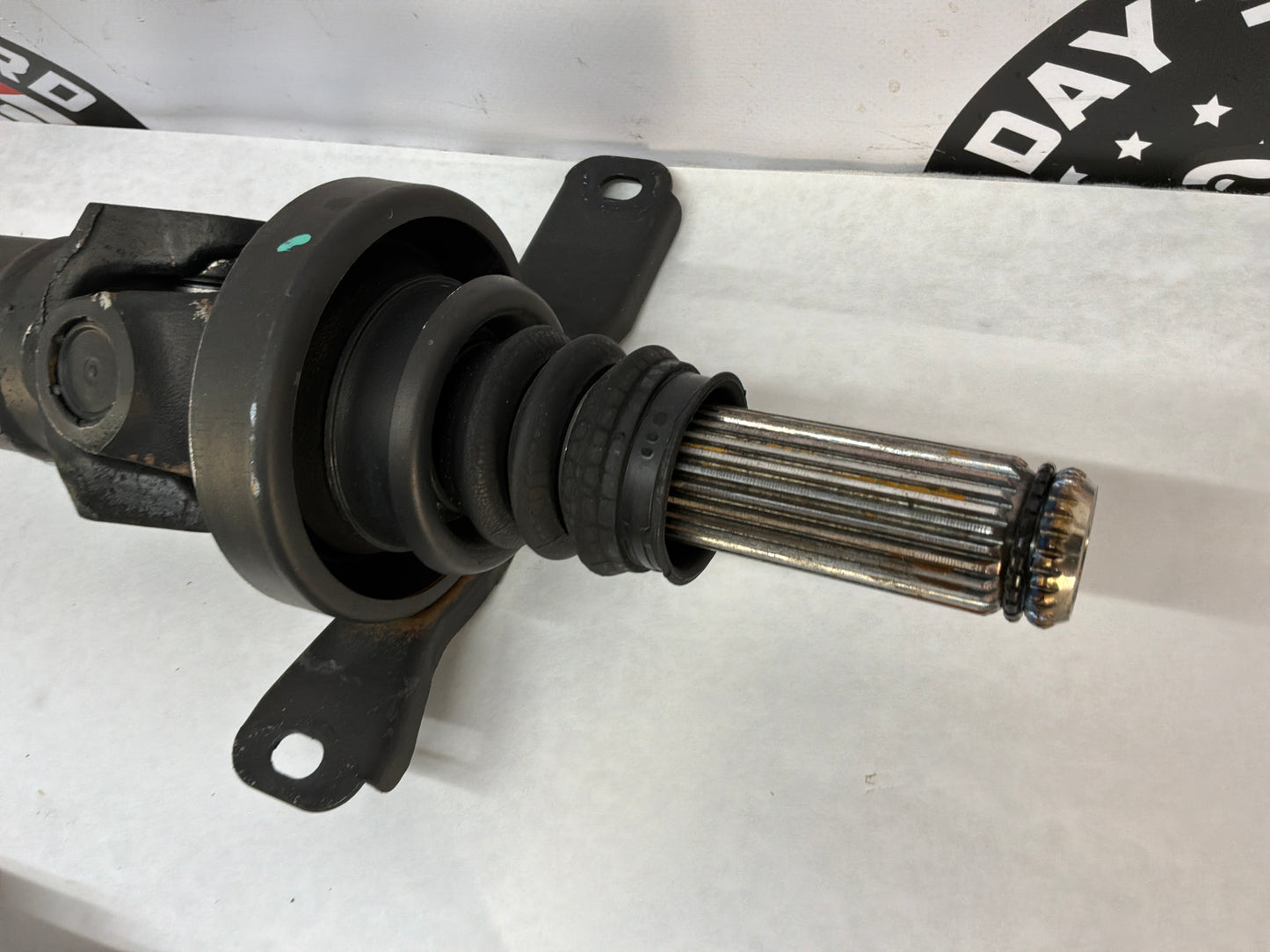 2014 Chevy SS Sedan Automatic Driveshaft Drive Shaft Propeller OEM