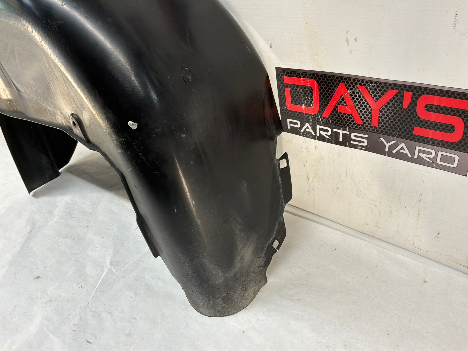 Lh wheel liner - Day's Parts Yard