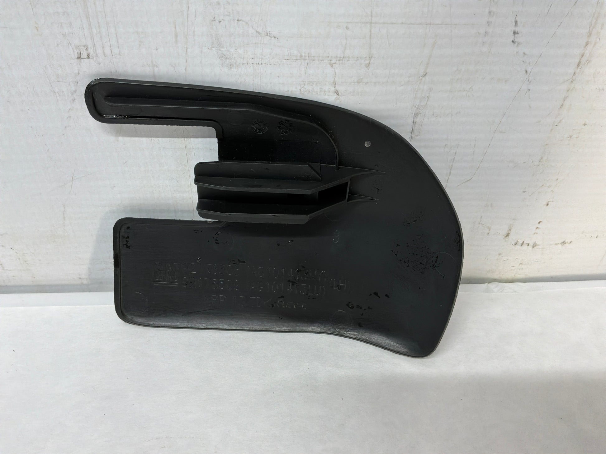 2009 Pontiac G8 GT LH Driver Front Inner Seat Track Trim OEM - Day's Parts Yard