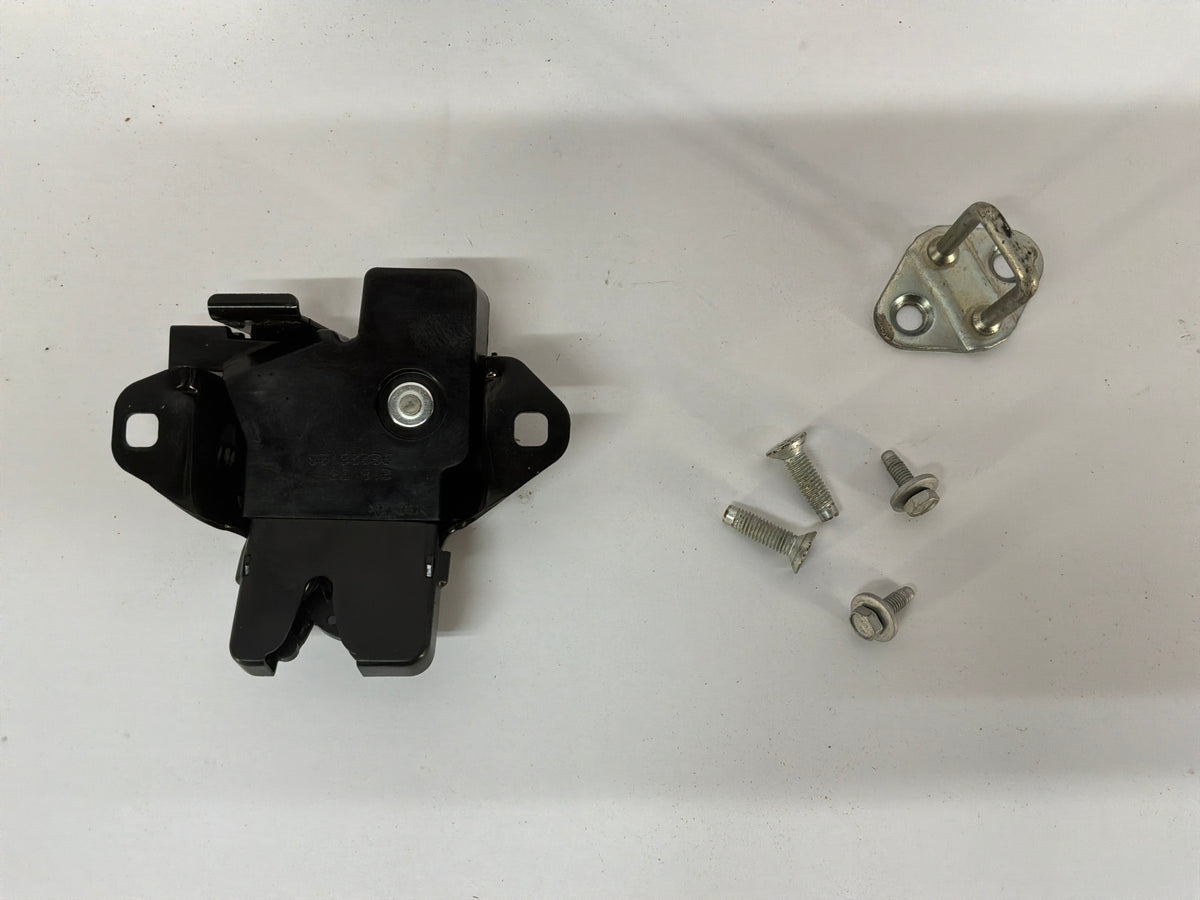 2014 Chevy SS Sedan Trunk Deck Lid Latch OEM