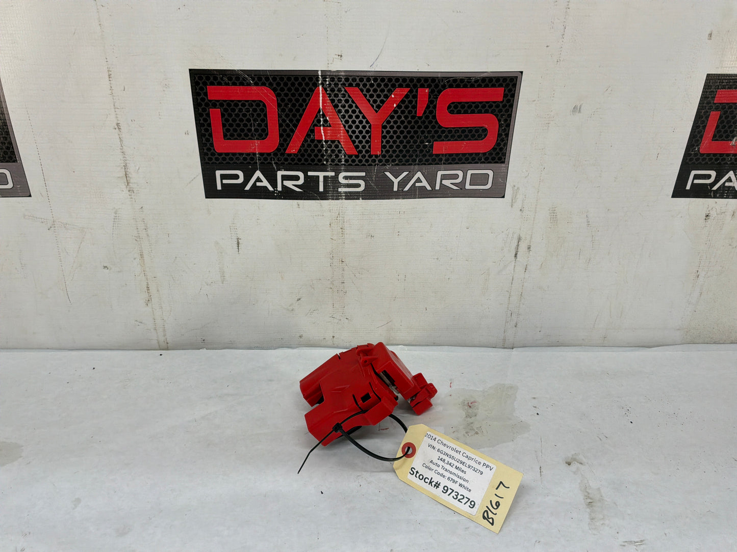 2014 Chevy Caprice PPV Positive Battery Terminal Post Electric Fuse OEM