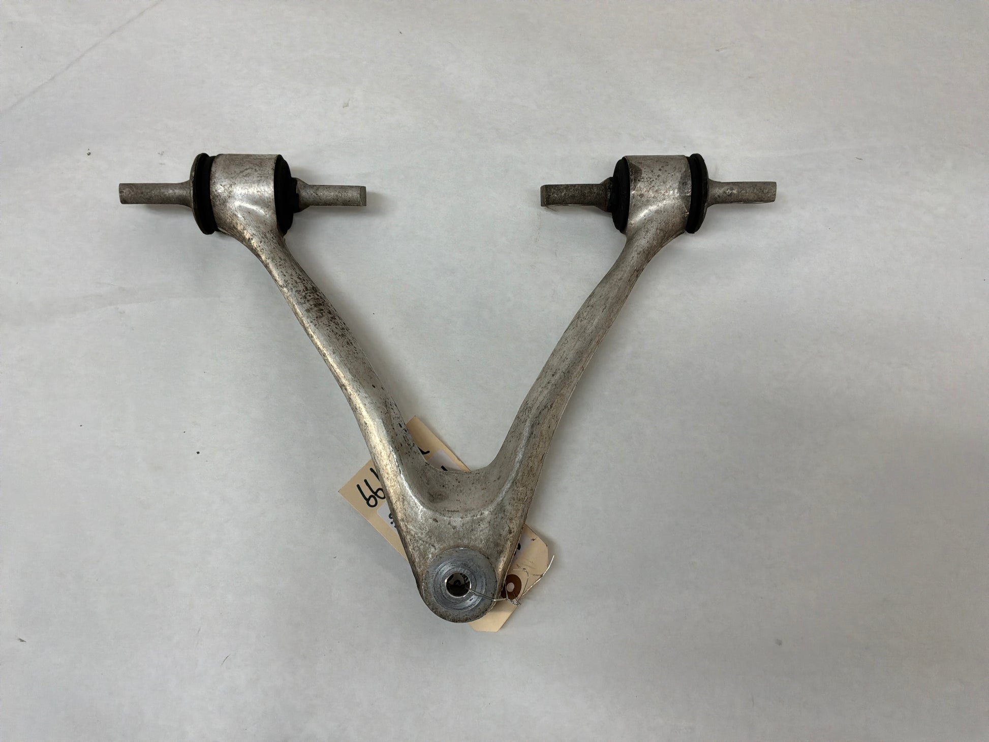 Lh front upper control arm - Day's Parts Yard