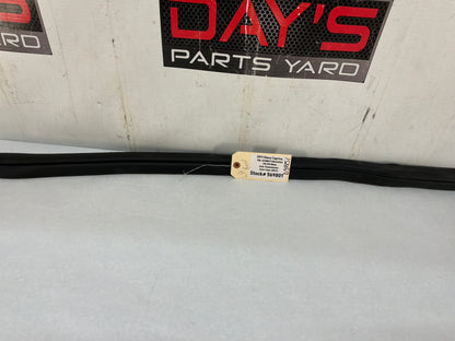 Lh rear door weather strip - Day's Parts Yard