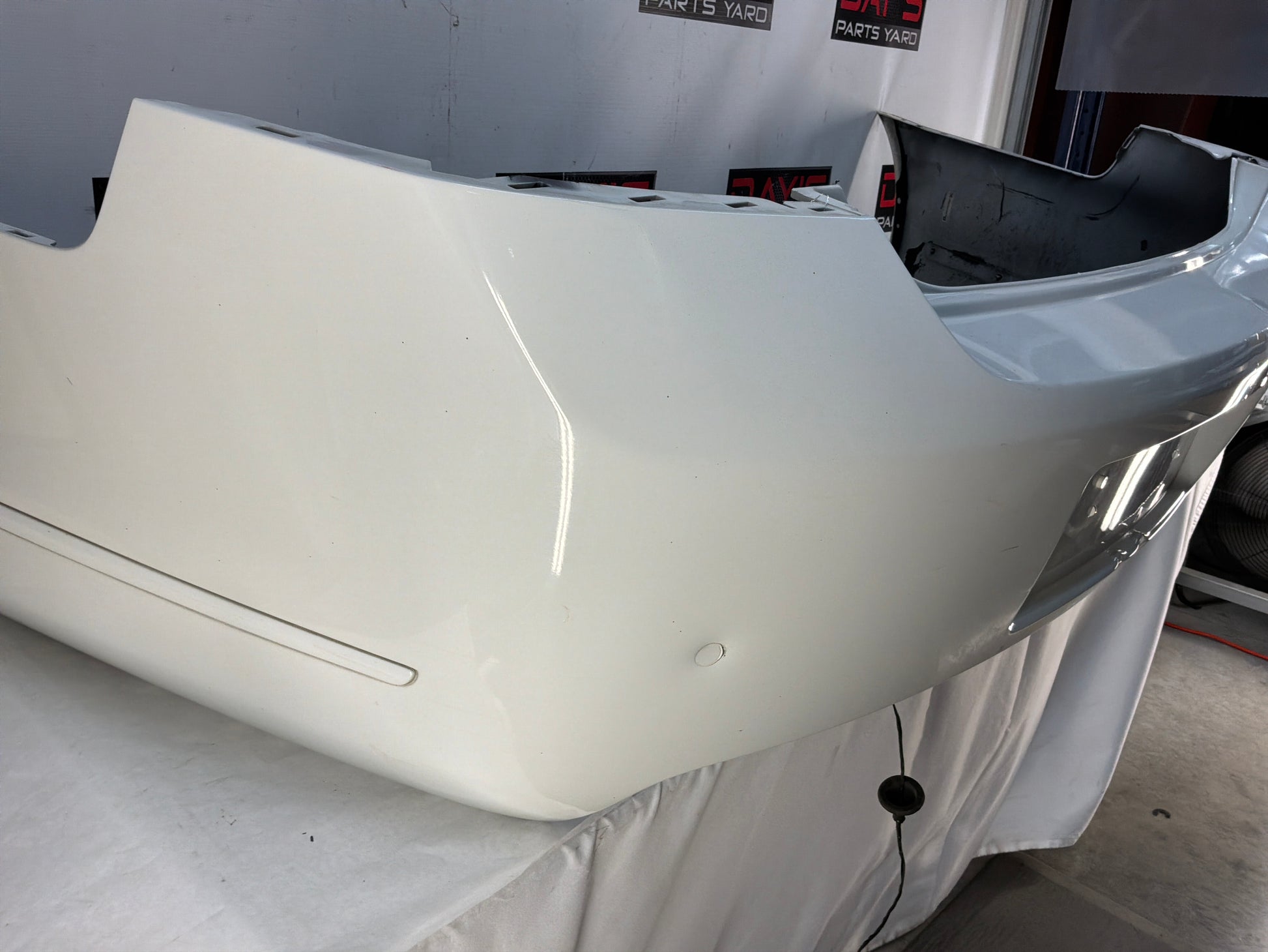 Rear bumper - Day's Parts Yard