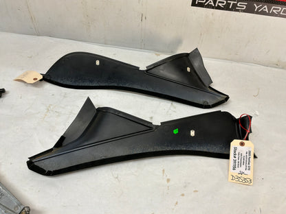 Center console trim - Day's Parts Yard