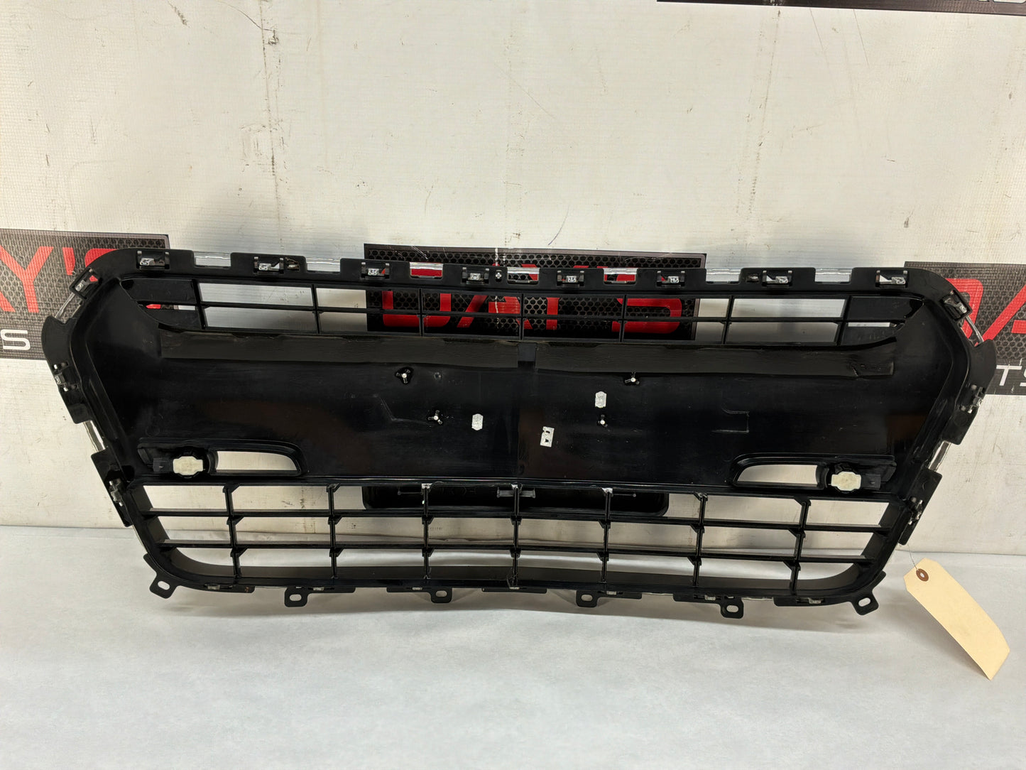 Front grille - Day's Parts Yard