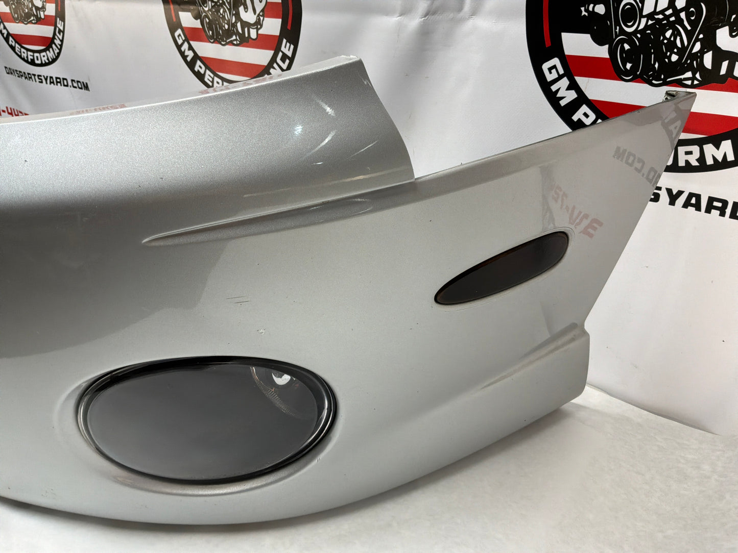 2005 Pontiac GTO Front Bumper Cover Fascia Silver OEM