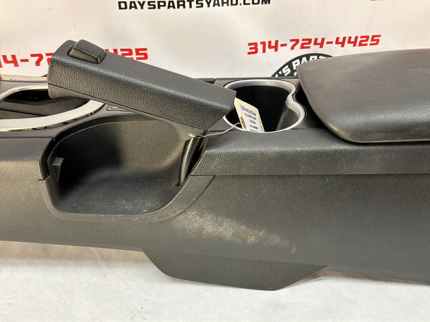 2008 Pontiac G8 Base Center Console Armrest w/ Automatic Shifter OEM