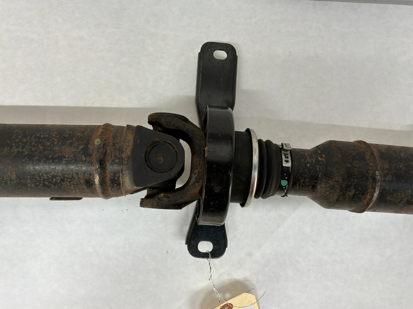 2008 Pontiac G8 GT Automatic Driveshaft Drive Shaft Propeller OEM