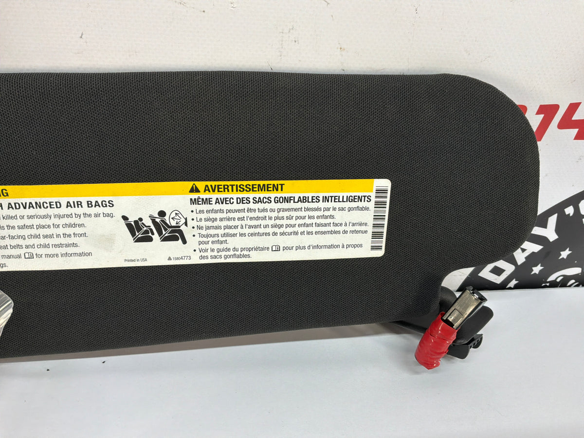 2009 Pontiac G8 Base RH & LH Sunvisor Sun Visor Shade w/ Clips OEM - Day's Parts Yard