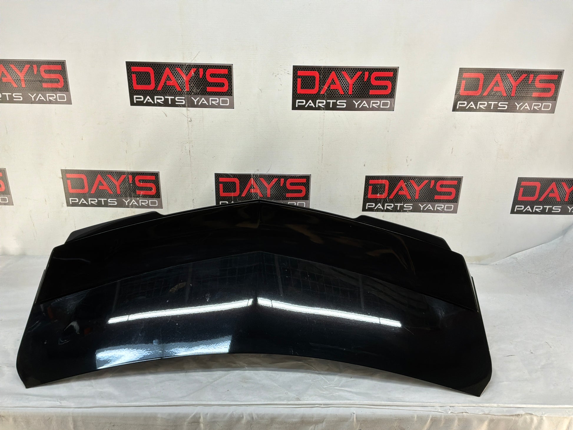 Trunk lid - Day's Parts Yard