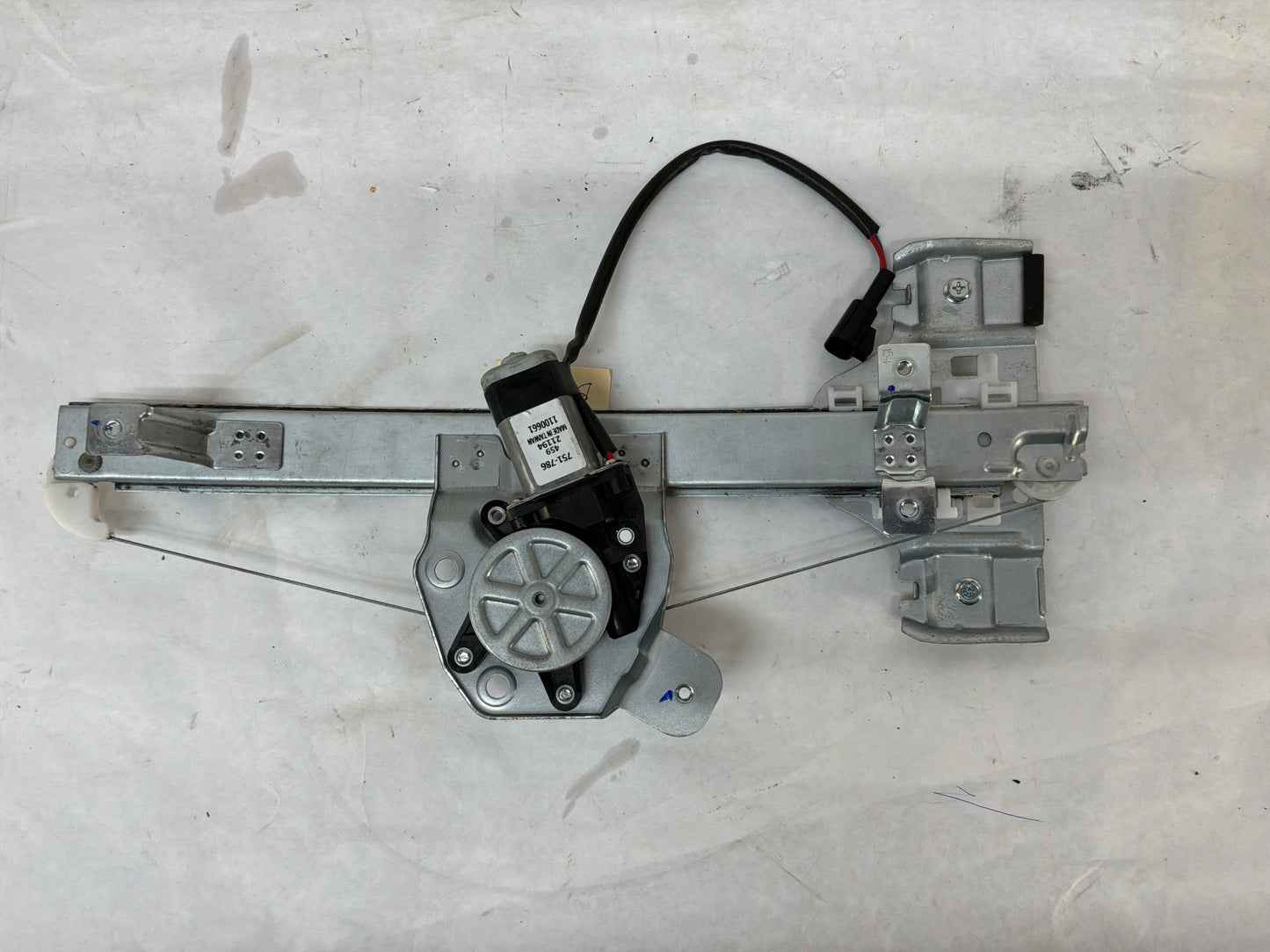 2008 Pontiac G8 GT LH Driver Rear Door Window Regulator Motor OEM