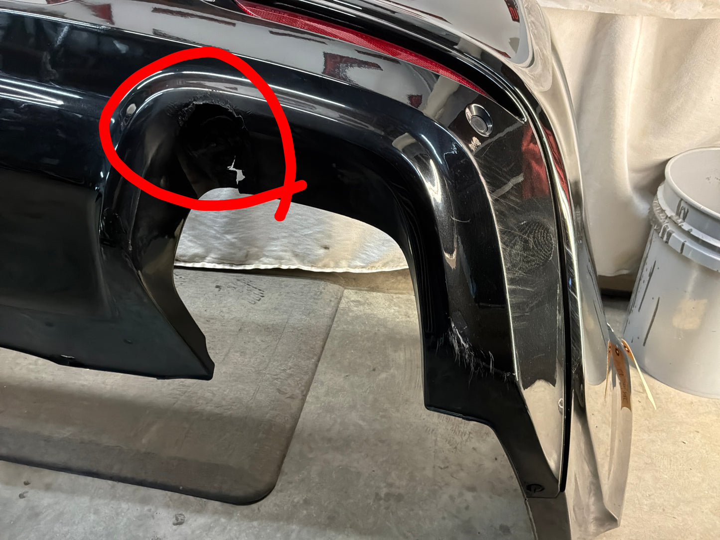 Rear bumper - Day's Parts Yard