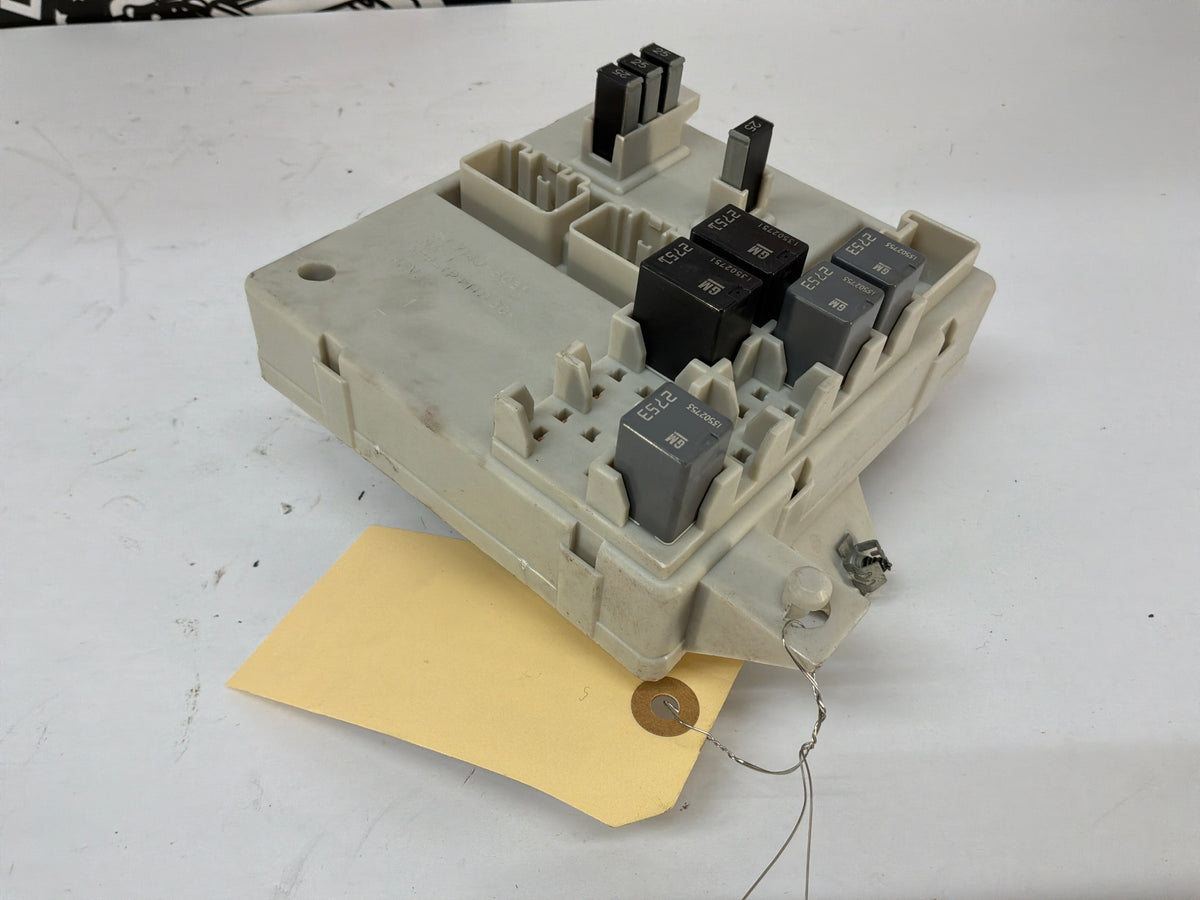 2009 Cadillac CTS-V Interior Body Fuse Wiring Harness Junction Box Block OEM