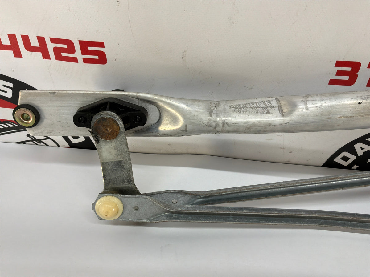 2002 Chevy C5 Corvette Windshield Wiper Linkage Transmission w/ Motor OEM