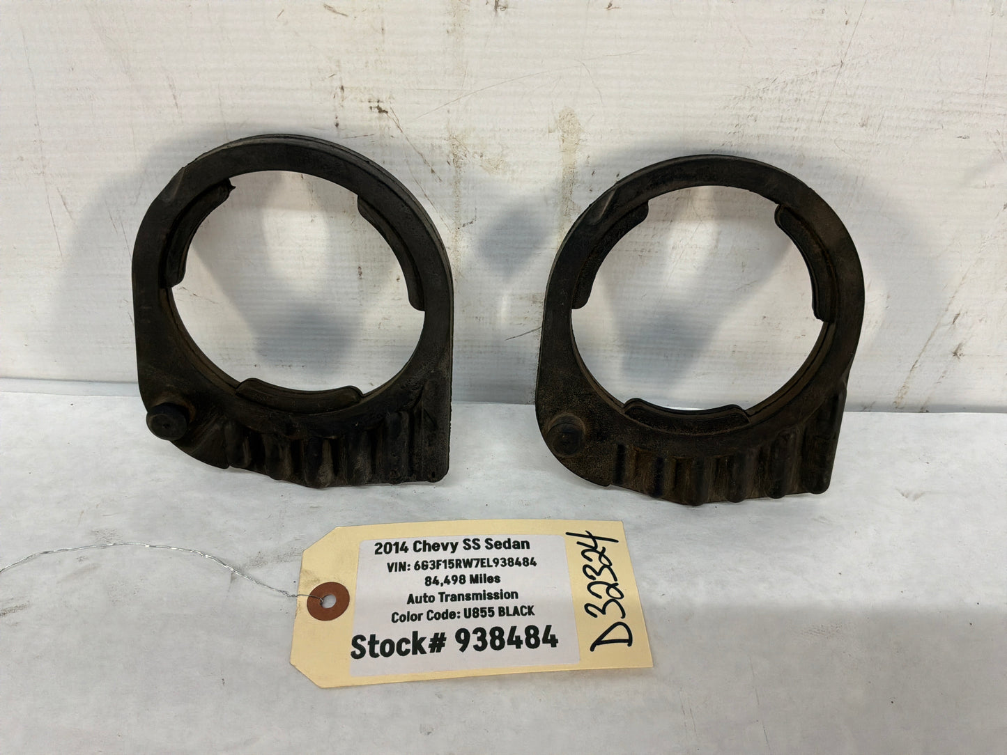 2014 Chevy SS Sedan Rear Cradle Rubber Isolators Set OEM - Day's Parts Yard