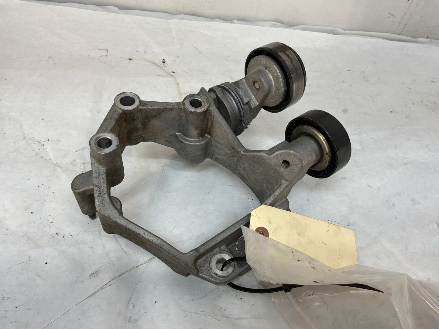 2016 Chevy Caprice PPV AC A/C Air Conditioner Compressor Bracket w/ Hardware OEM