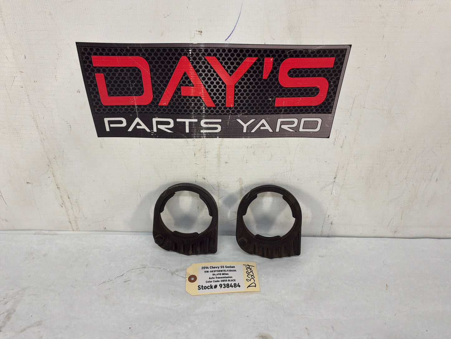 2014 Chevy SS Sedan Rear Cradle Rubber Isolators Set OEM - Day's Parts Yard
