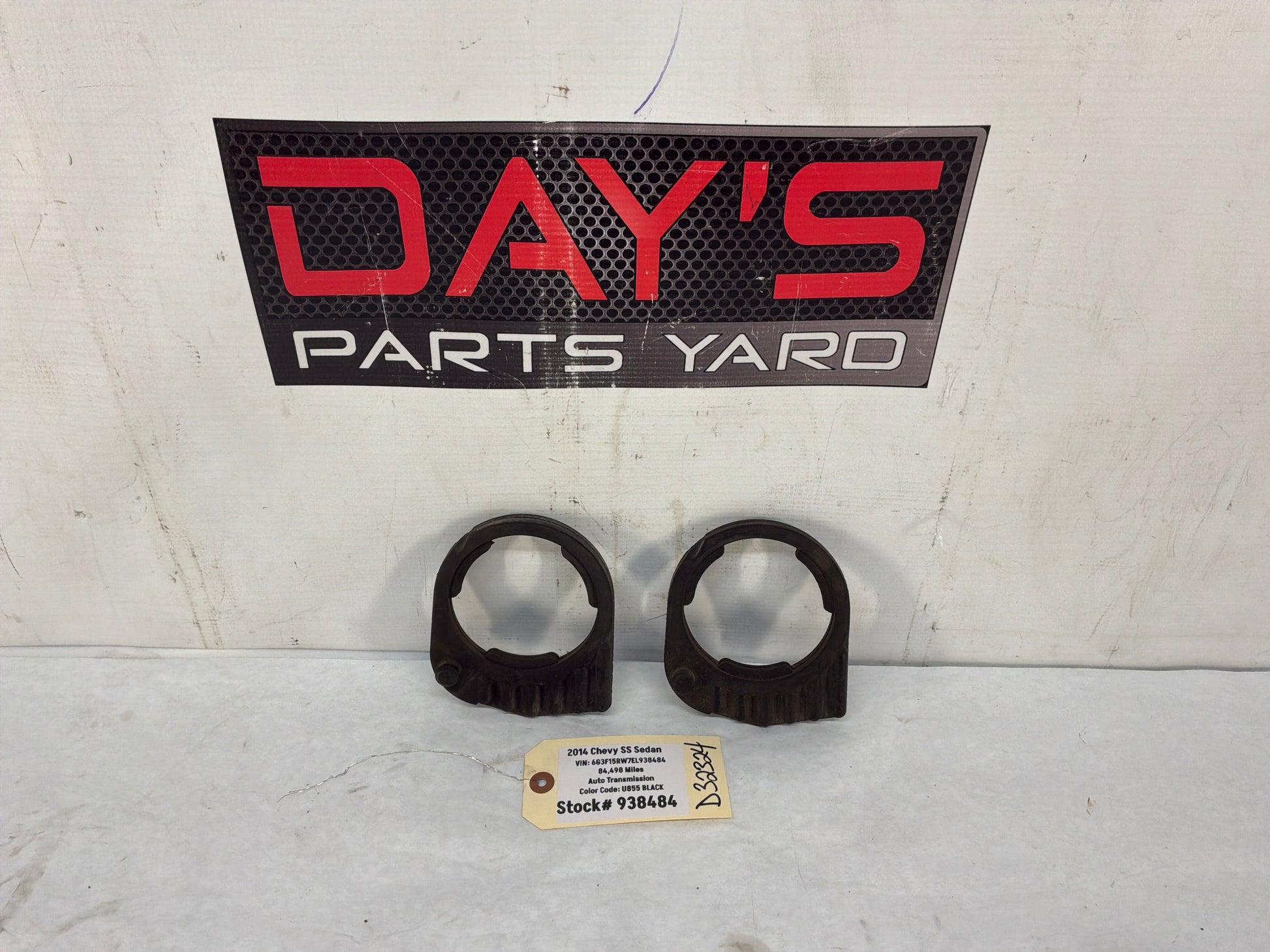 2014 Chevy SS Sedan Rear Cradle Rubber Isolators Set OEM - Day's Parts Yard