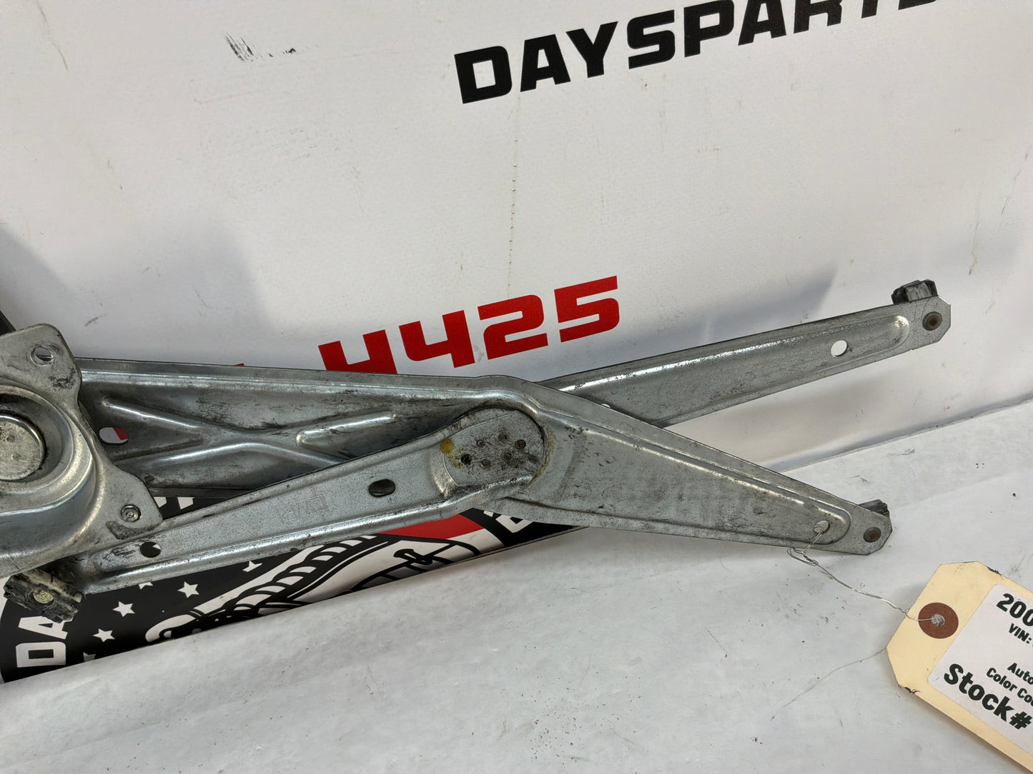 2005 Pontiac GTO LH Driver Front Window Regulator Motor OEM