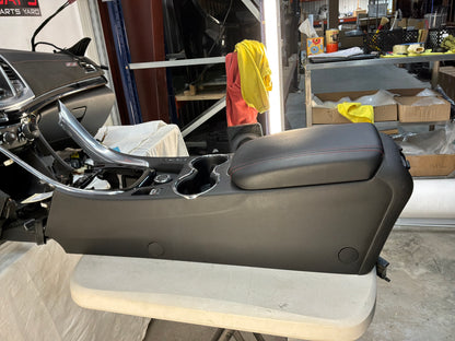 Dash and center console - Day's Parts Yard