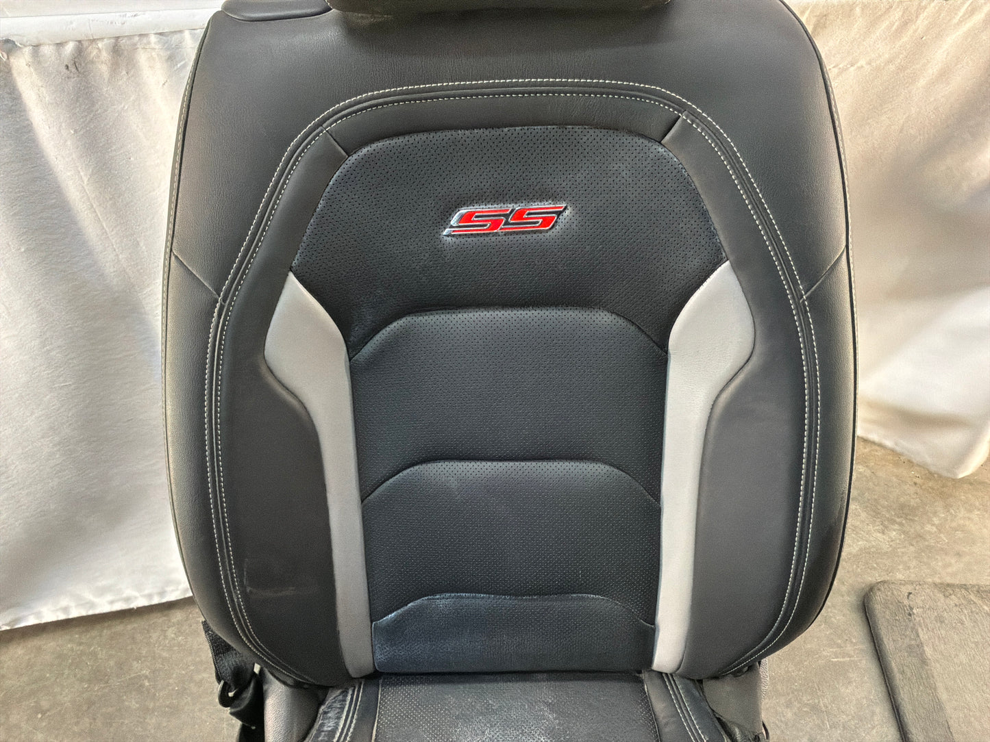 2023 Chevy Camaro SS RH Passenger Front Leather Seat OEM