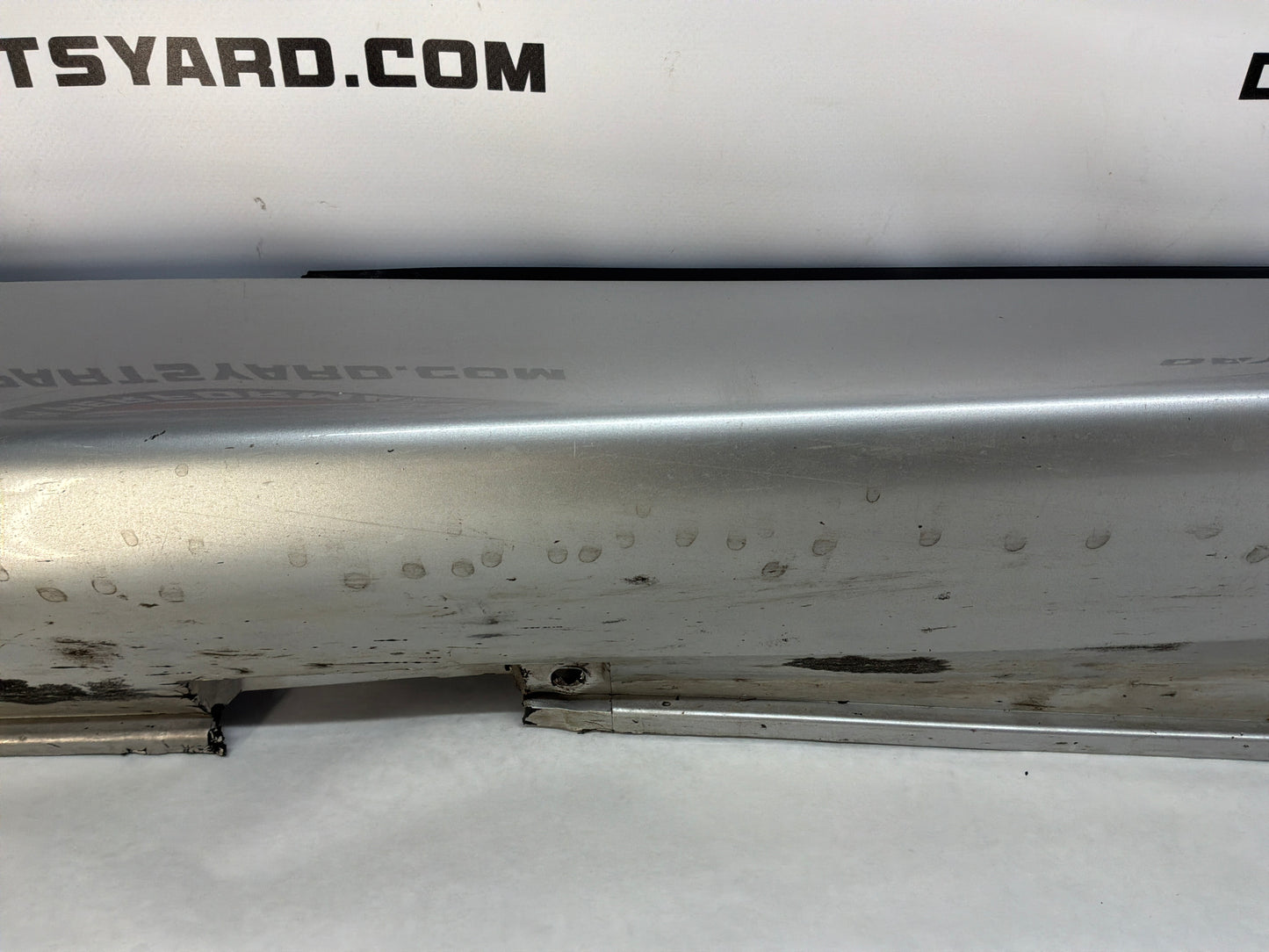 2005 Pontiac GTO LH Driver Rocker Molding Side Skirt Trim Panel OEM
