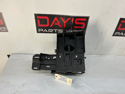 2002 Cadillac Escalade EXT Engine Wiring Harness Fuse Box Bracket OEM