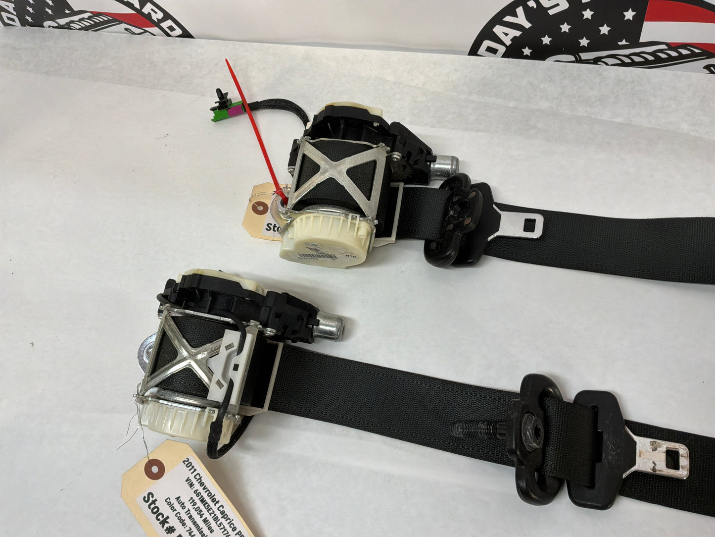 2011 Chevy Caprice PPV RH & LH Front Seat Belts Retractors OEM
