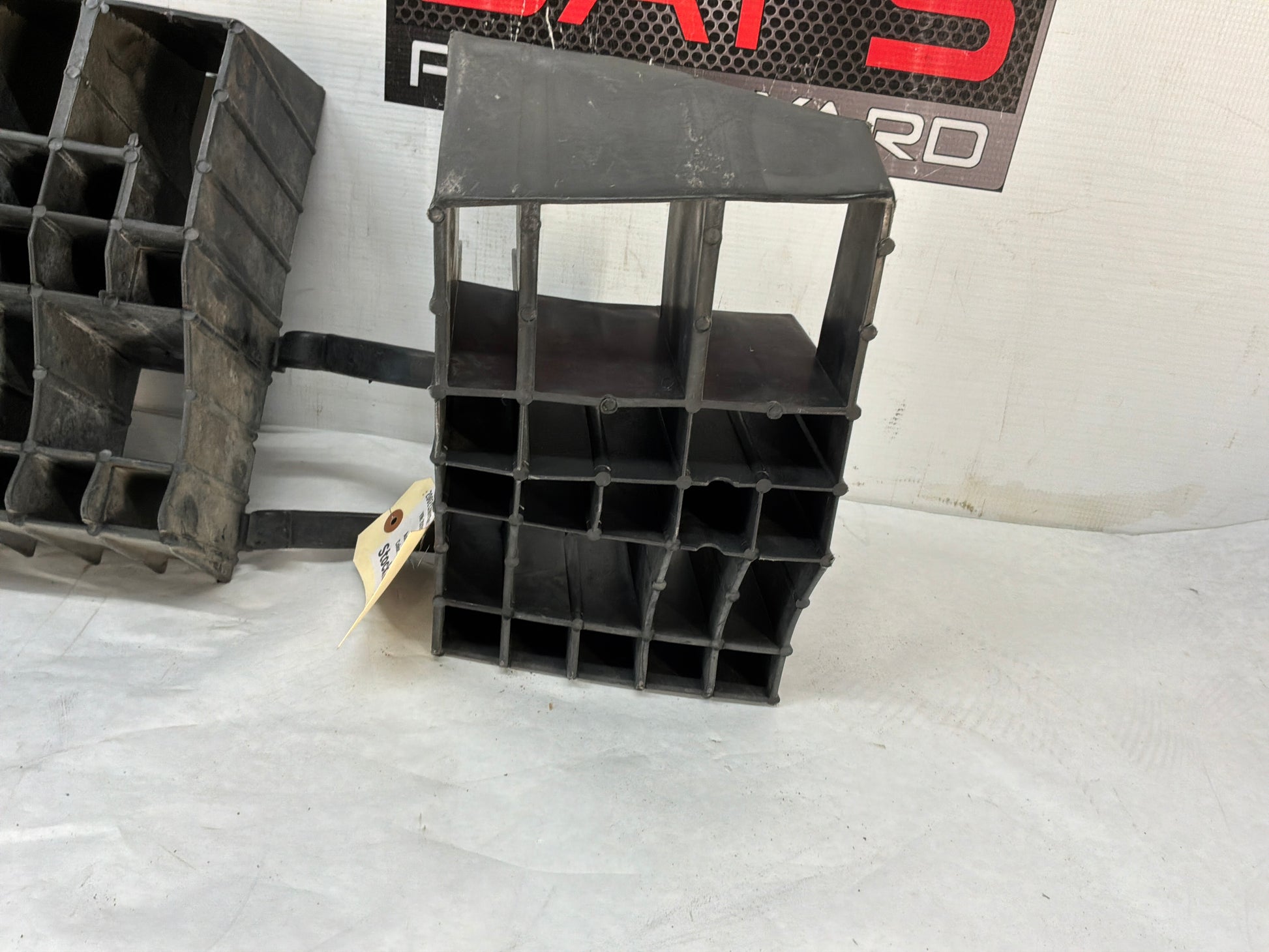 Rear bumper impact bar - Day's Parts Yard
