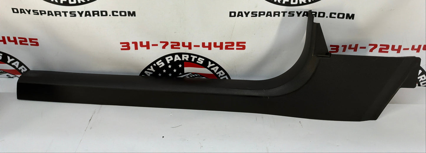 2007 Chevy C6 Corvette Convertible LH Driver Interior Carpet Retainer Sill Scuff Trim Cover Kick Panel OEM