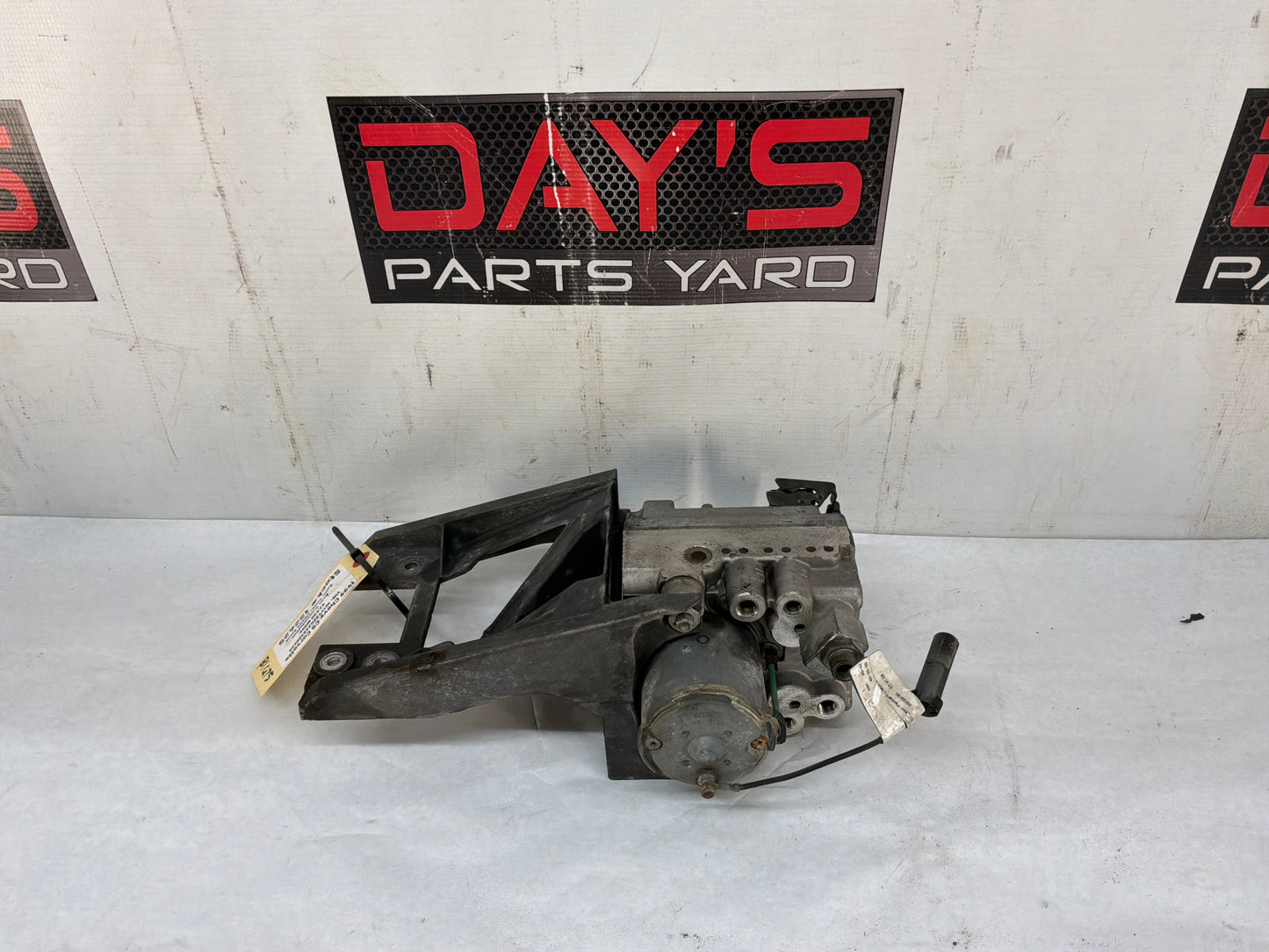 1999 Chevy C5 Corvette ABS Anti Lock Brake Pump Control Module OEM