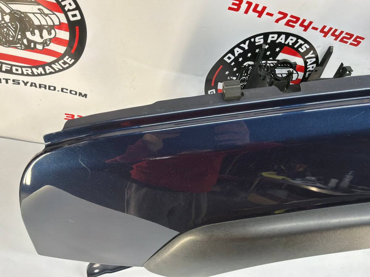 2005 Chevy Silverado 2500HD LH Driver Front Fender OEM