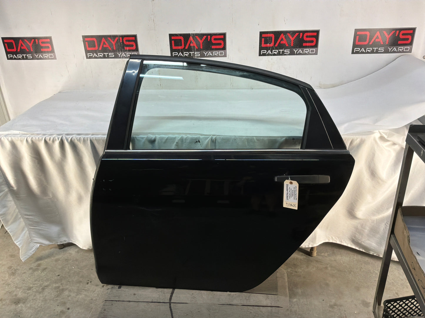 Lh rear door - Day's Parts Yard