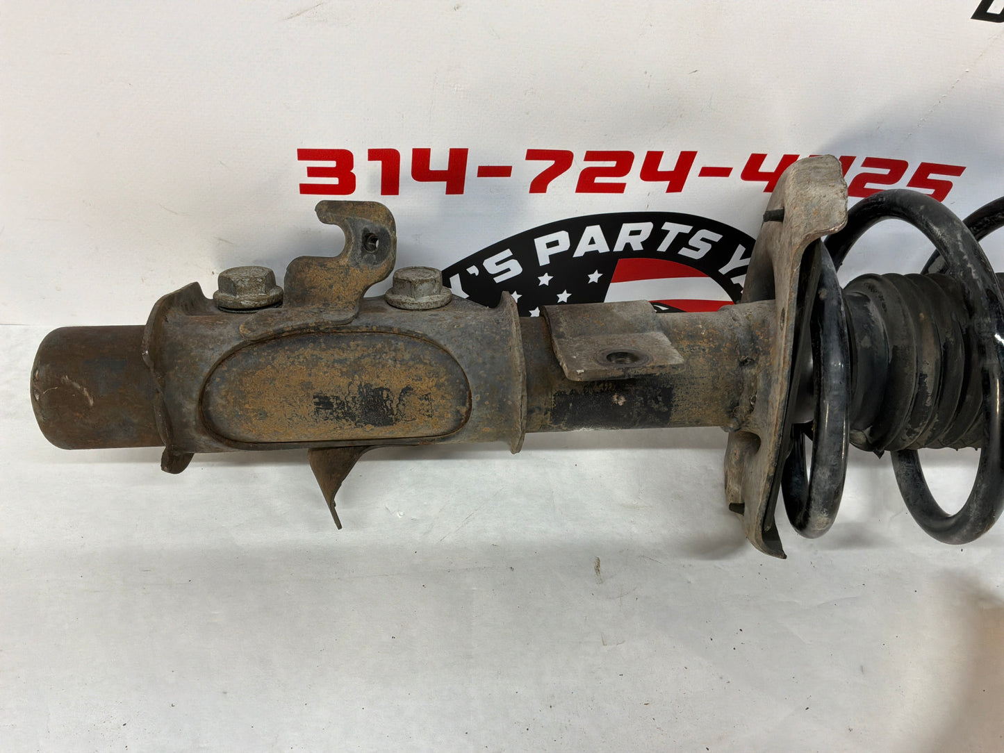 2014 Chevy Camaro SS Front LH Shock Strut Assembly Absorber OEM