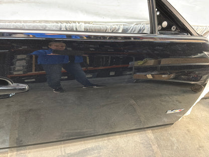 Rh front door - Day's Parts Yard