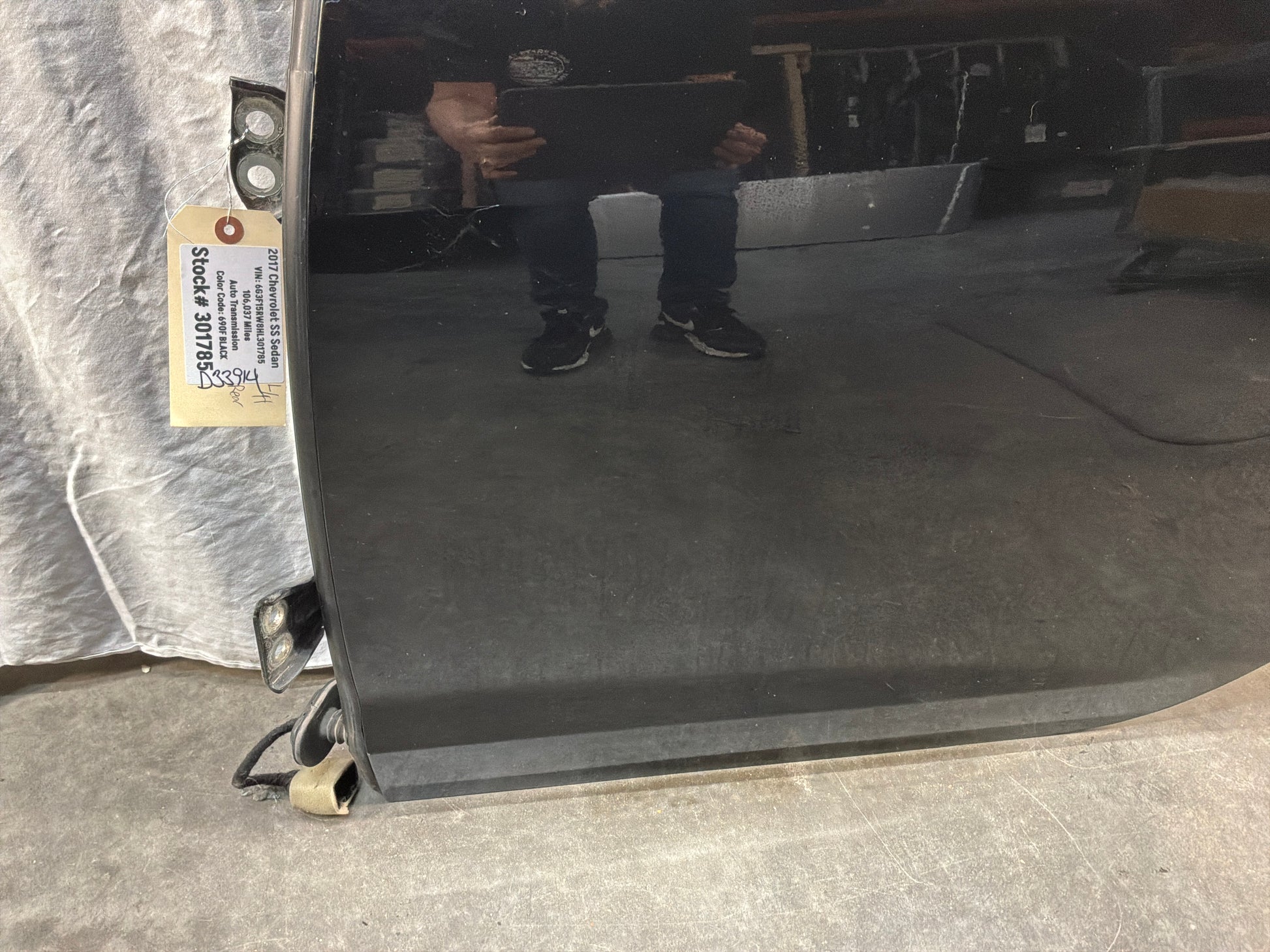 Lh rear door - Day's Parts Yard