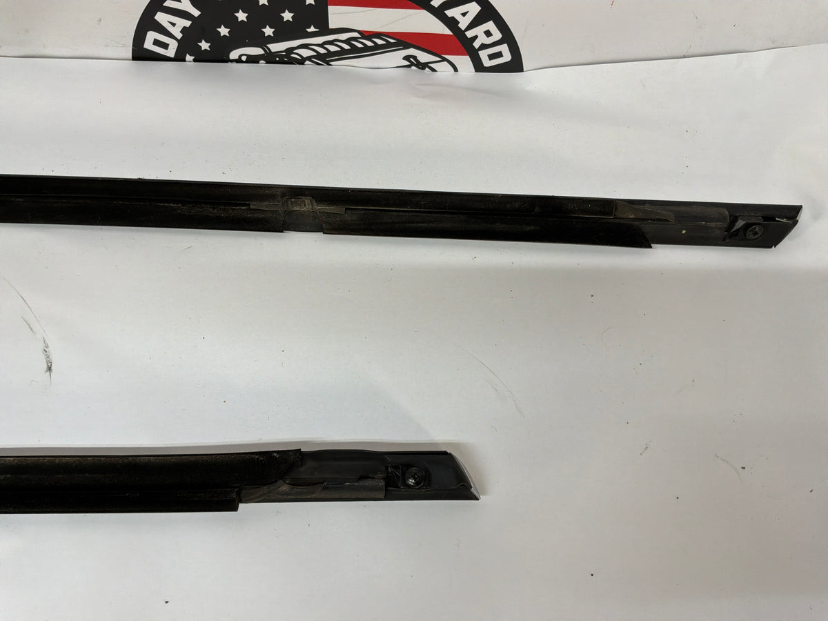 2009 Cadillac CTS-V Front & Rear Door Window Belt Molding Trim OEM