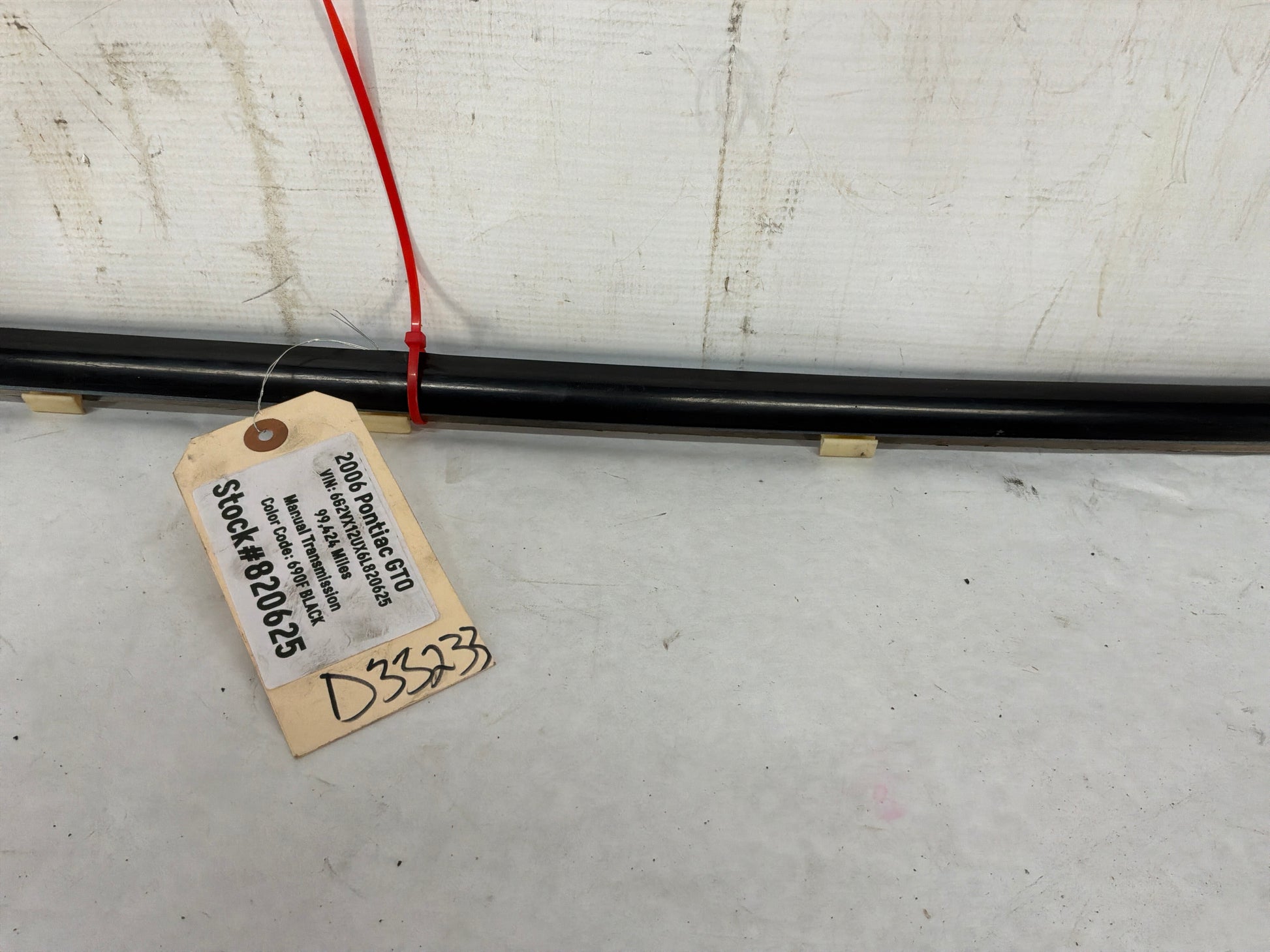 Belt molding - Day's Parts Yard