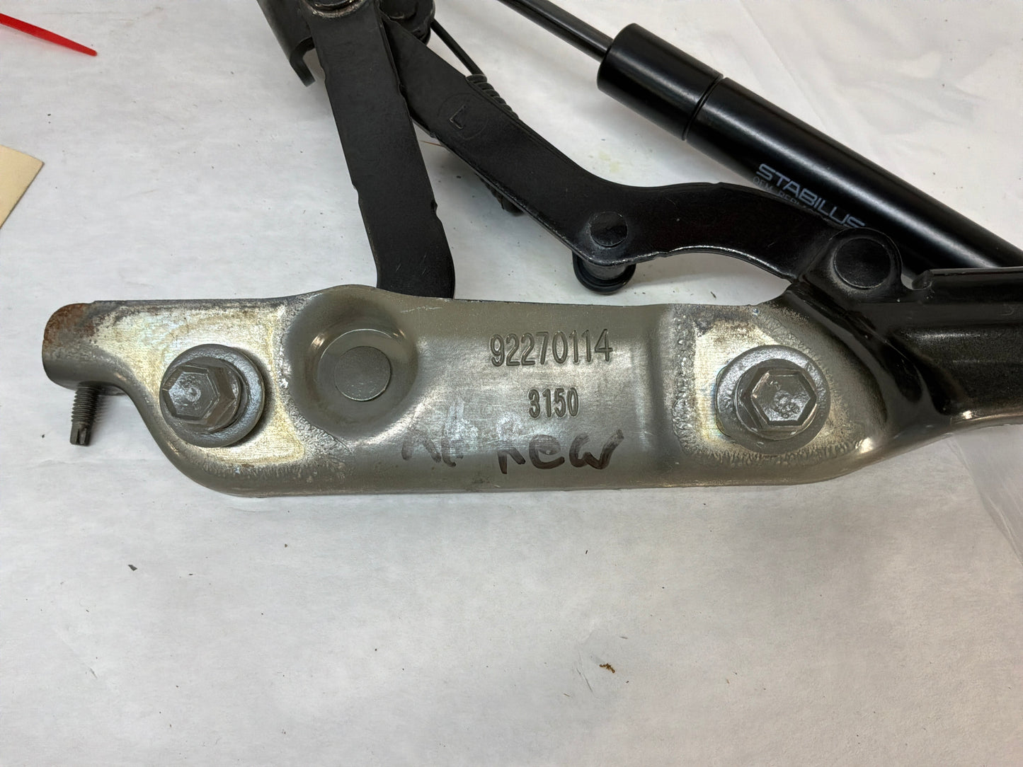 Hinges - Day's Parts Yard