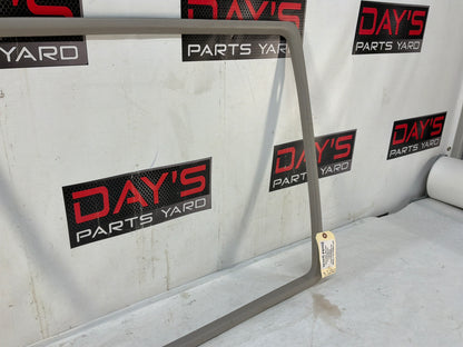 Sun roof trim - Day's Parts Yard