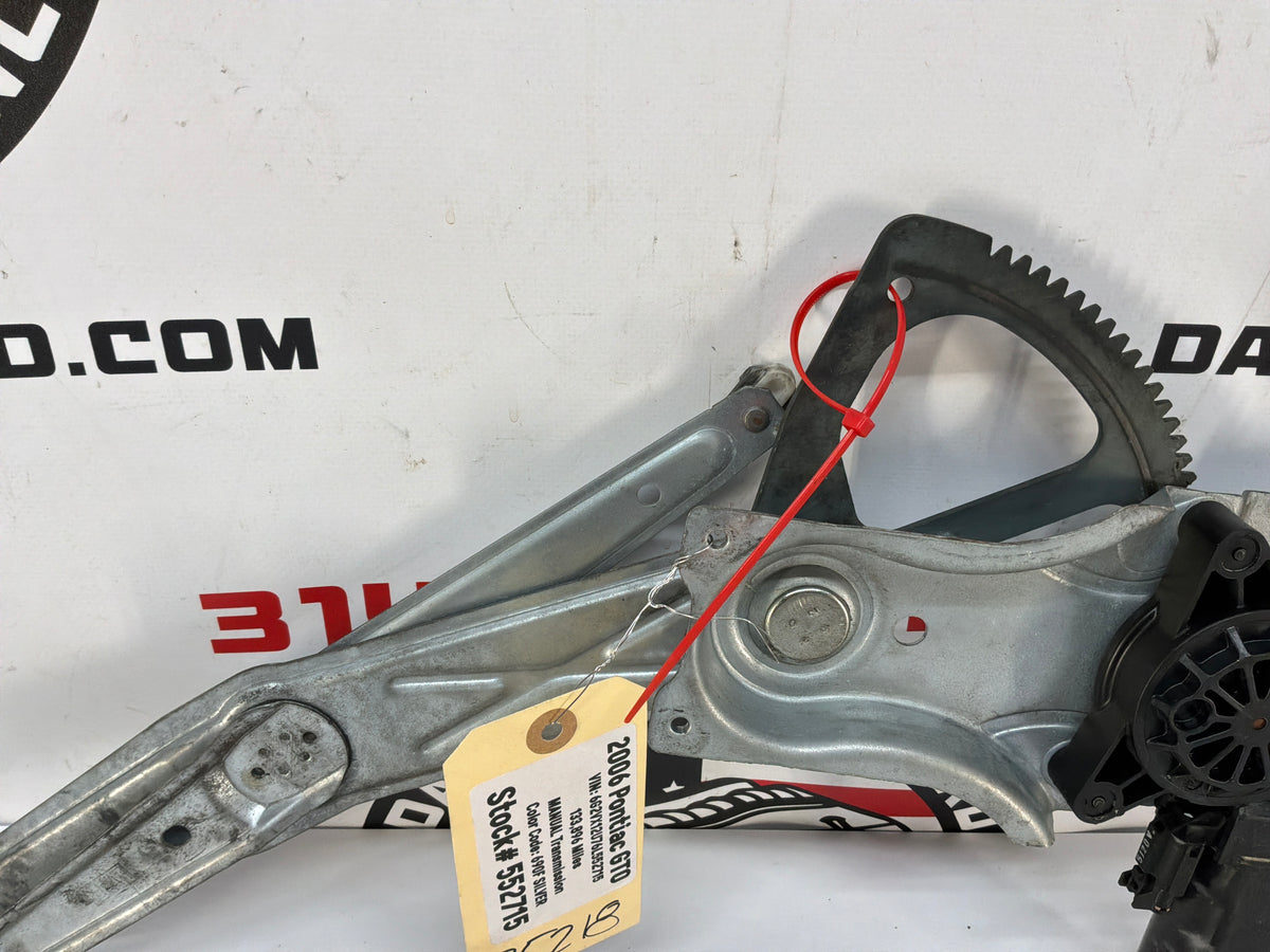 2006 Pontiac GTO RH Passenger Window Regulator Motor OEM