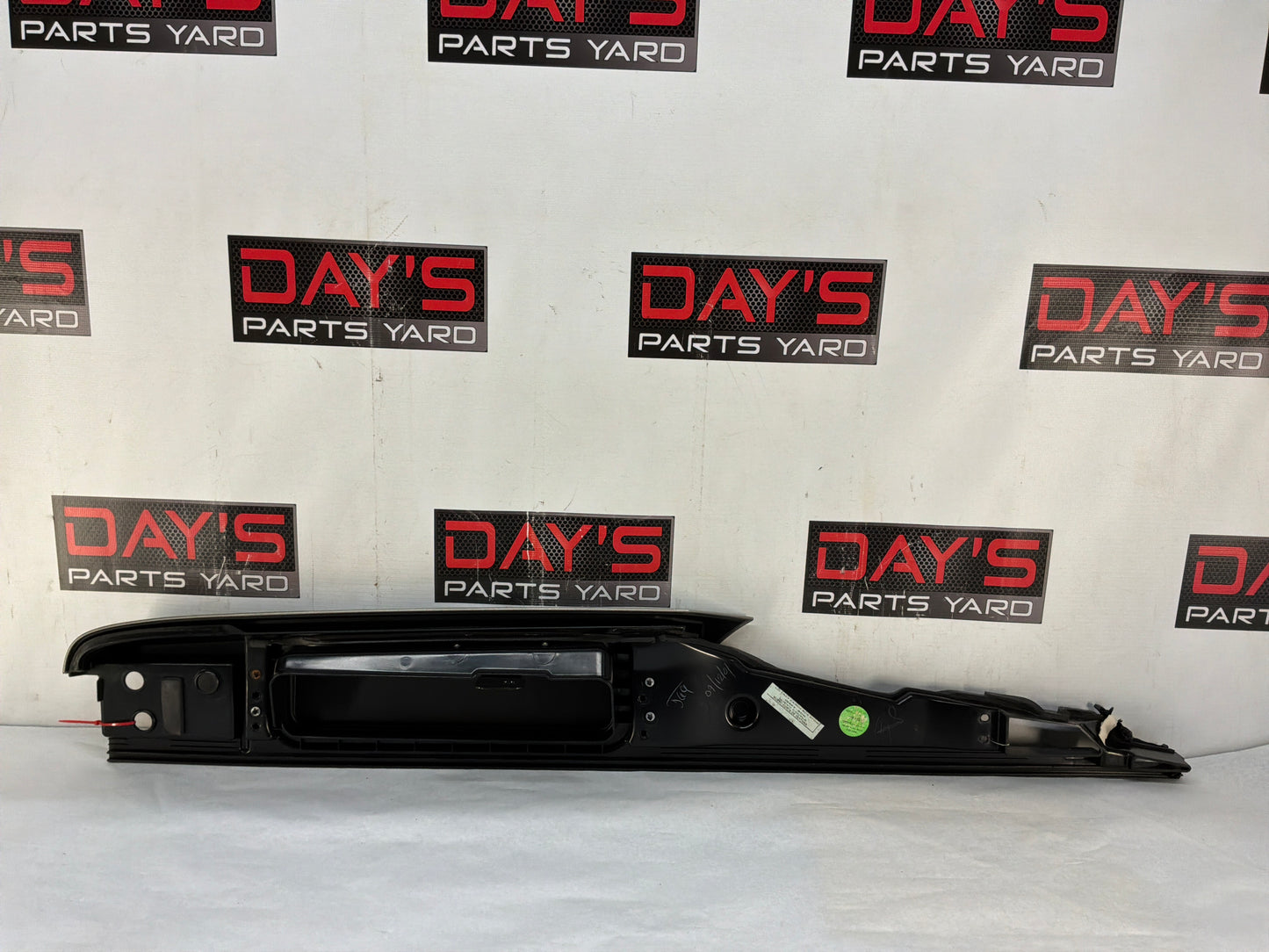 2002 Cadillac Escalade EXT RH Passenger Side Bed Tool Storage Box OEM