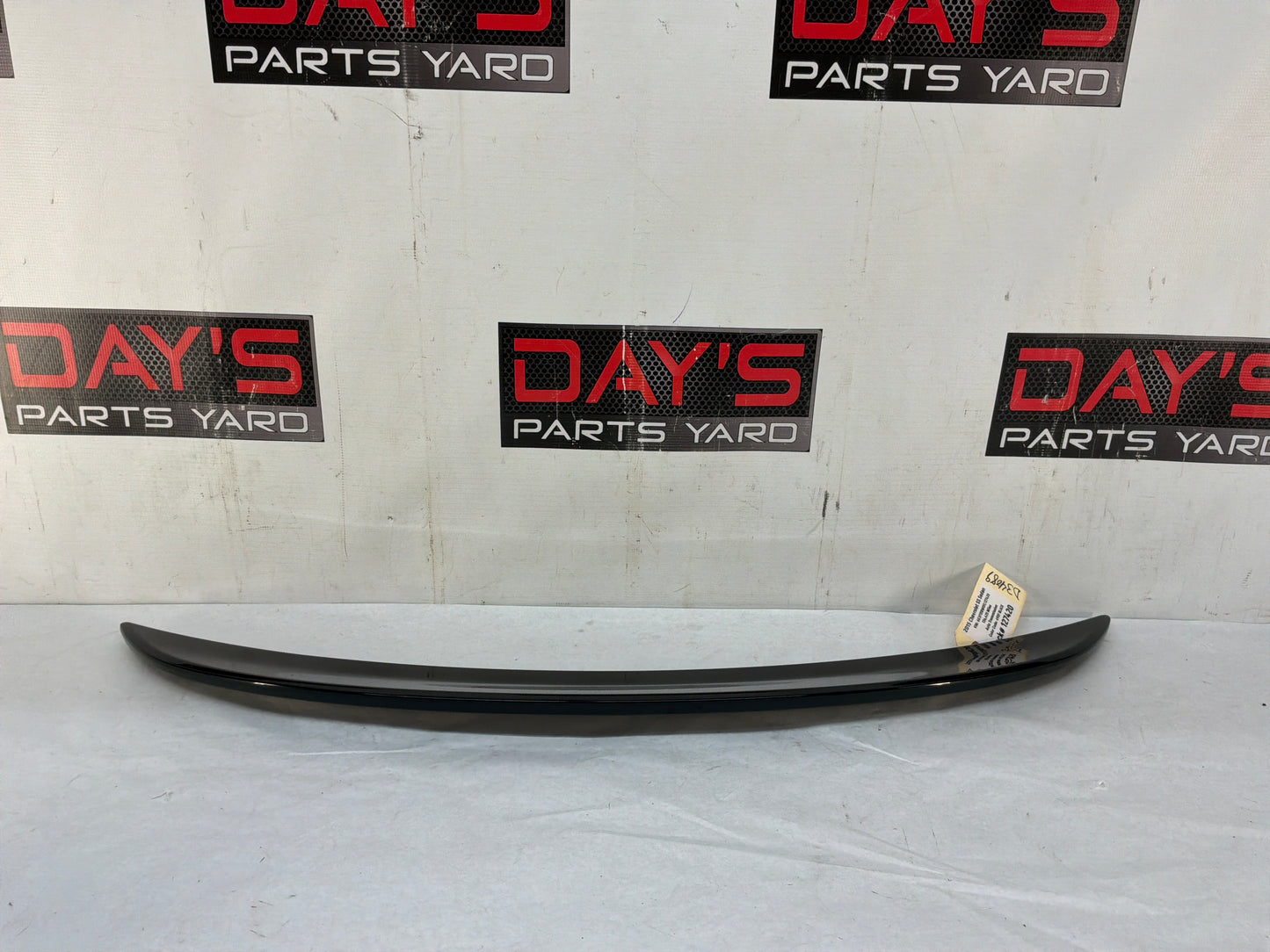 Spoiler wing - Day's Parts Yard