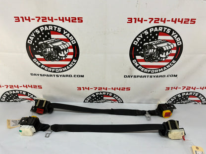2002 Chevy C5 Corvette Convertible RH & LH Front Seatbelt Seat Belt Retractors OEM