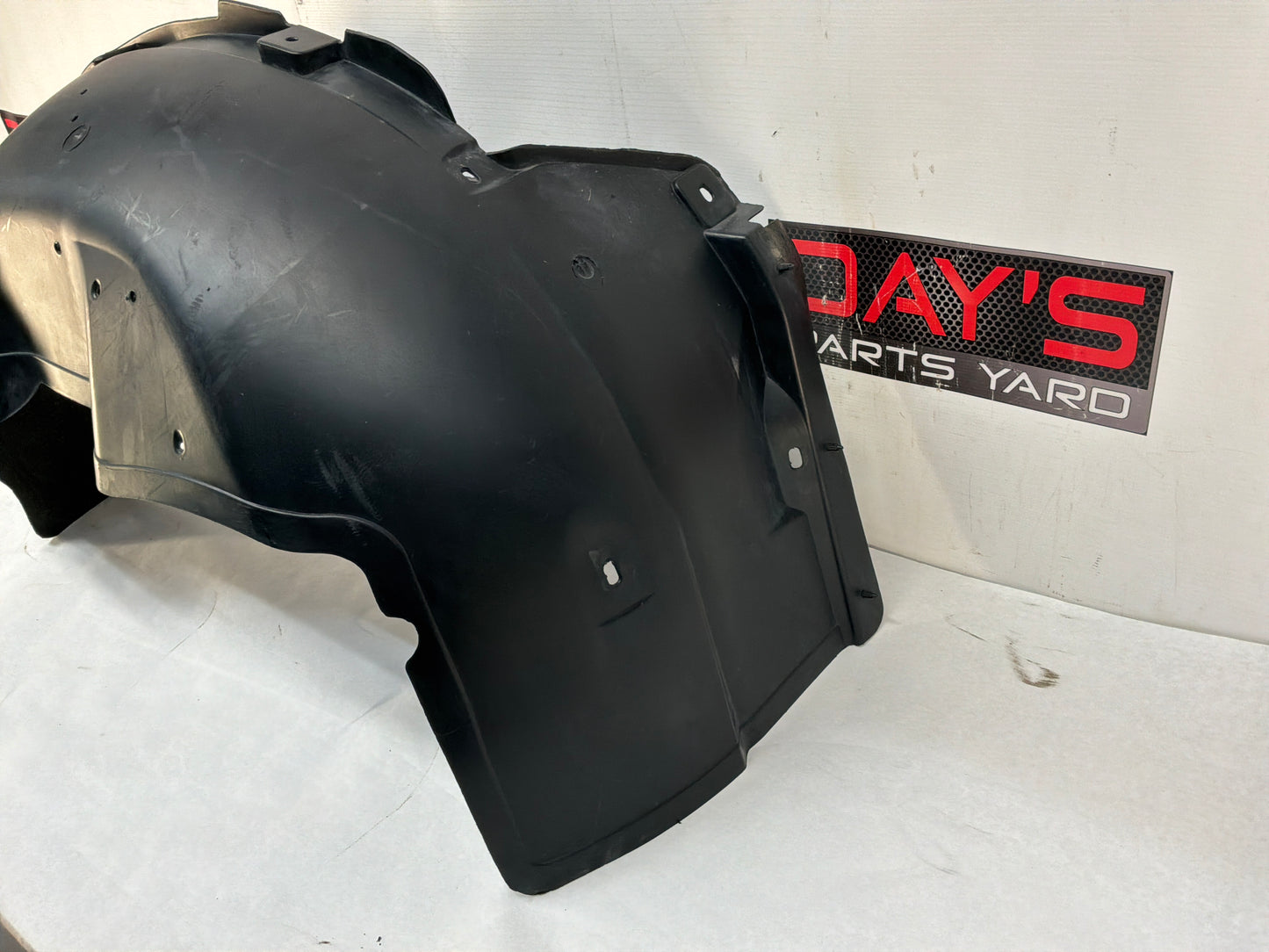 2002 Cadillac Escalade EXT LH Driver Front Fender Wheel House Well Liner OEM