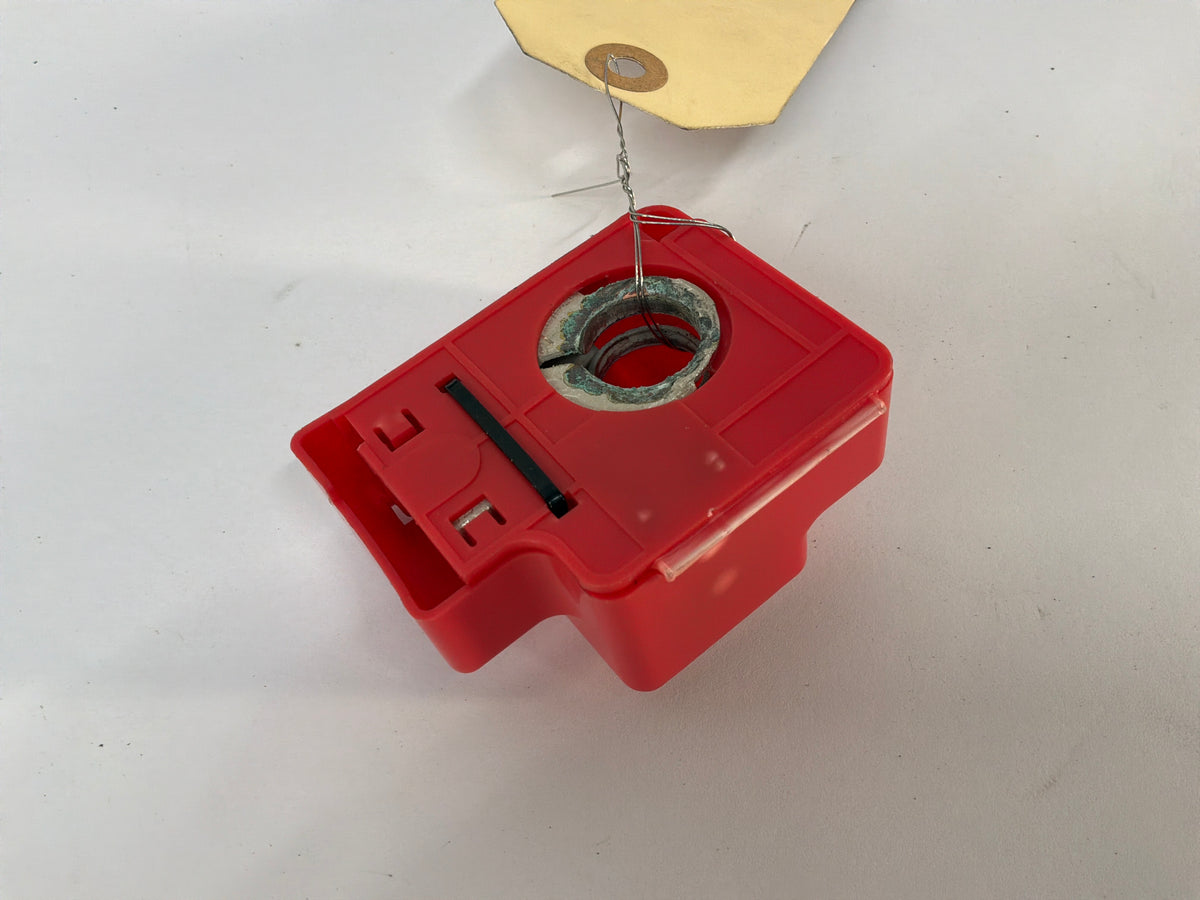 2015 Chevy Camaro SS 1LE Positive Battery Terminal Post Fuse OEM