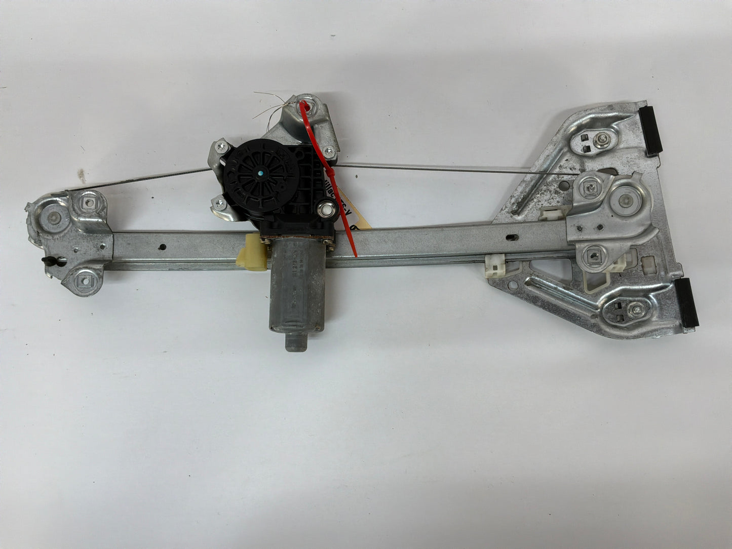 2006 Cadillac CTS-V RH Passenger Rear Window Reg w/ Motor OEM